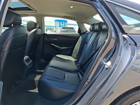 Used 2024 Honda Accord Touring image 10