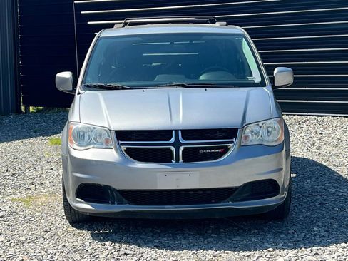 Used 2014 Dodge Grand Caravan SXT image 8