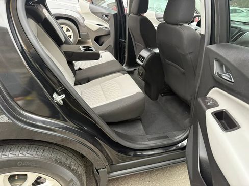 Used 2021 Chevrolet Equinox LS w/ LS Convenience Package image 16
