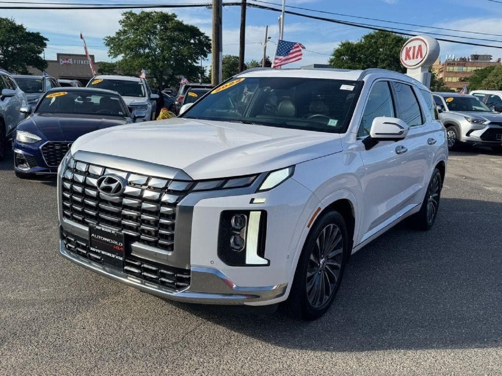 Used 2023 Hyundai Palisade Calligraphy w/ Cargo Package AWD/4WD image 8