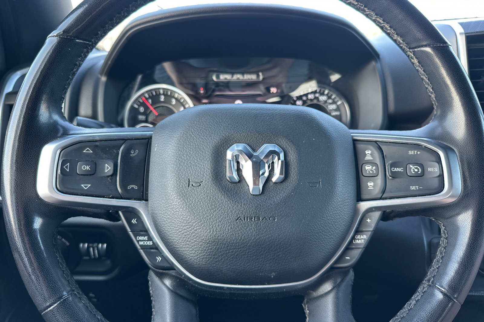 Used 2025 RAM 1500 Big Horn AWD/4WD image 33
