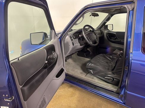 Used 2011 Ford Ranger XLT AWD/4WD image 2