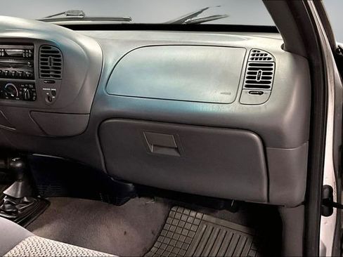 Used 2003 Ford F150 XLT AWD/4WD image 22