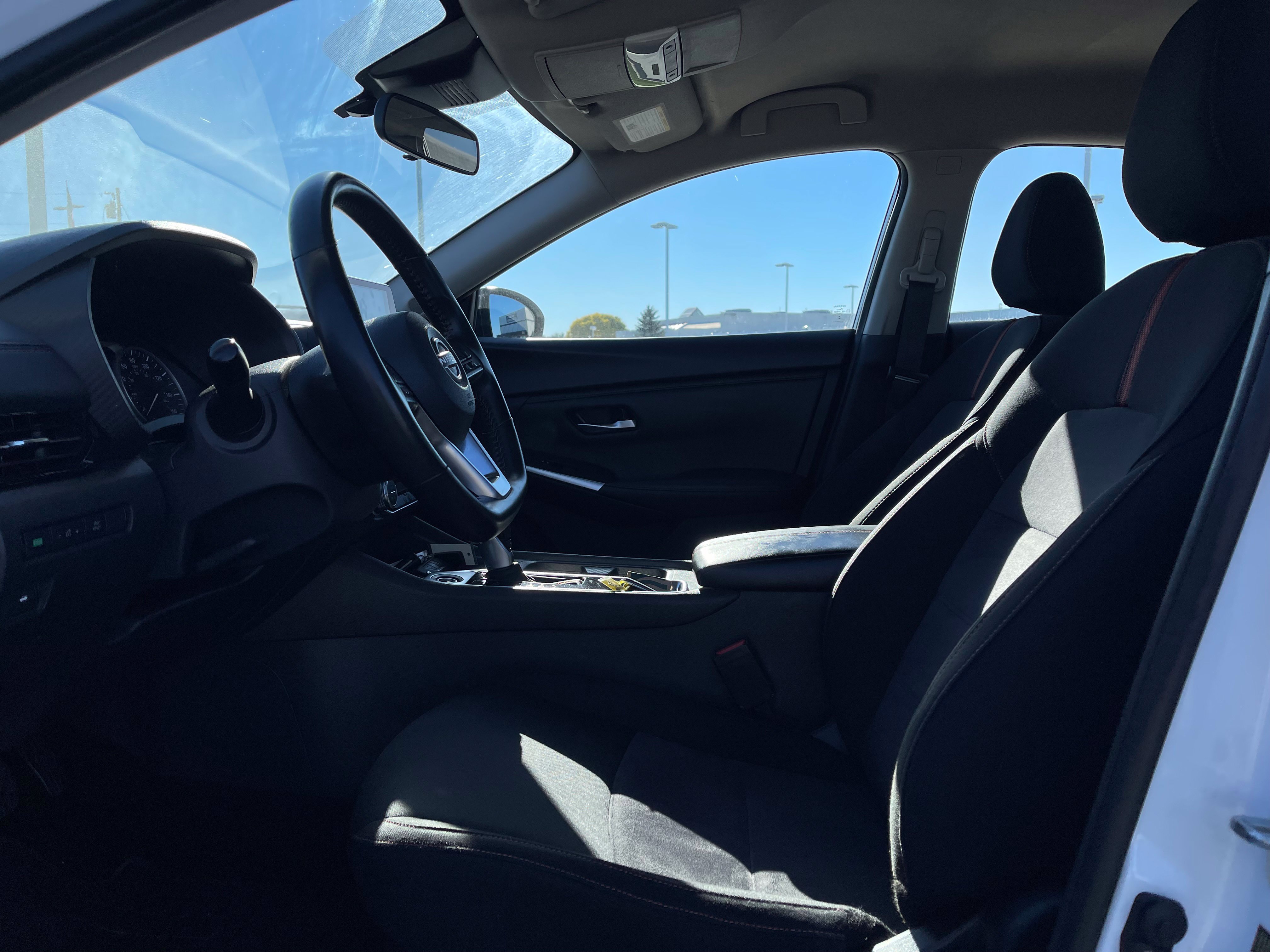 Used 2025 Nissan Sentra SR FWD image 13