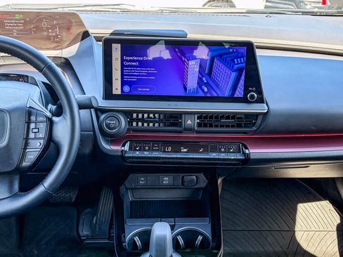 Used 2023 Toyota Prius Prime Premium image 12