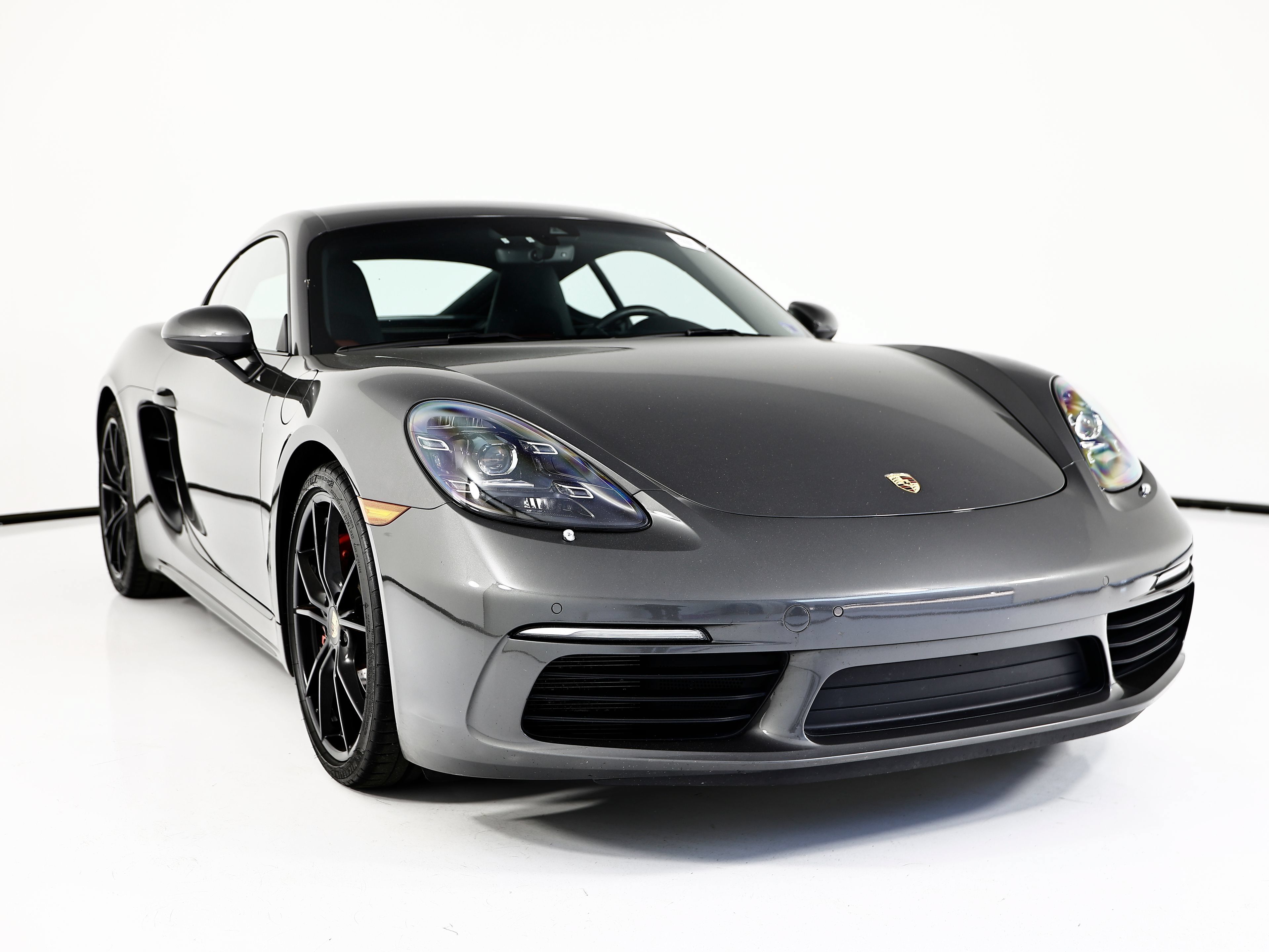 Used 2018 Porsche 718 Cayman S RWD image 7