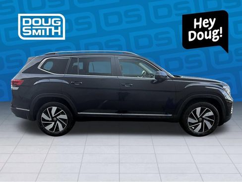 Used 2025 Volkswagen Atlas SEL image 5