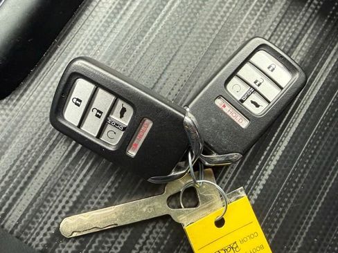 Used 2023 Honda Passport TrailSport image 17