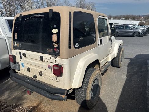 Used 2001 Jeep Wrangler Sahara image 4