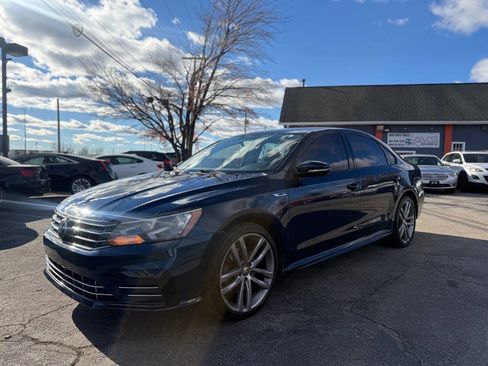 Used 2018 Volkswagen Passat 2.0T S image 7