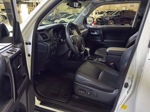 Used 2021 Toyota 4Runner TRD Off-Road Premium w/ Moonroof Package AWD/4WD image 12