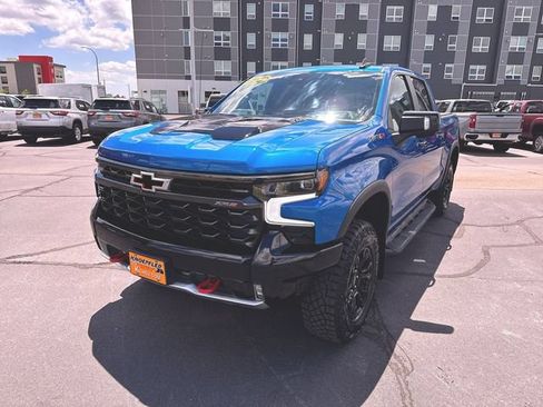 Used 2024 Chevrolet Silverado 1500 ZR2 w/ Technology Package AWD/4WD image 1