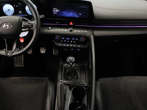 Used 2022 Hyundai Elantra N FWD image 21