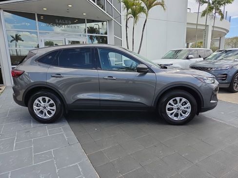 Used 2025 Ford Escape Active image 5
