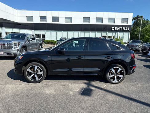 Used 2023 Audi Q5 2.0T Premium Plus w/ Premium Plus Package AWD/4WD image 2