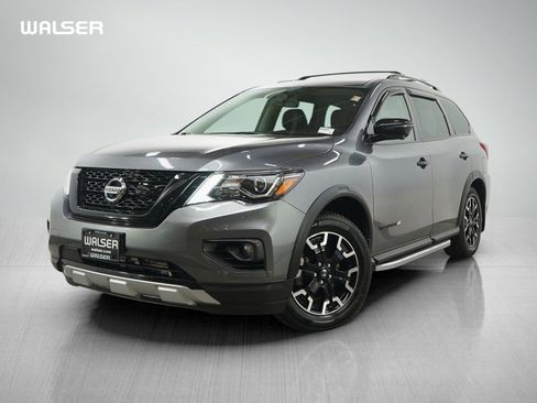 Used 2020 Nissan Pathfinder SL image 1