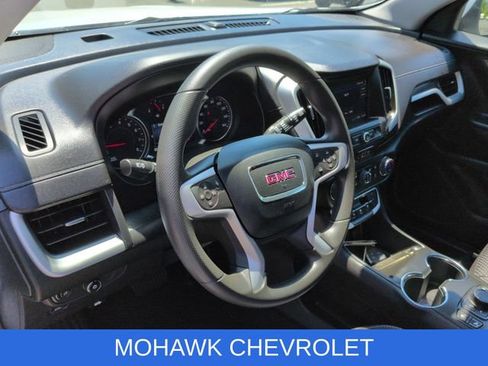 Used 2023 GMC Terrain SLE w/ Driver Convenience Package AWD/4WD image 9
