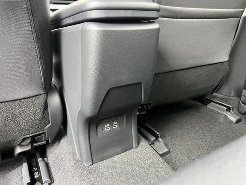 New 2027 Toyota Prius LE FWD image 14