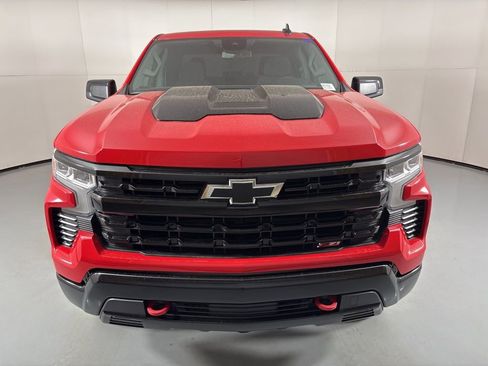 Used 2024 Chevrolet Silverado 1500 LT Trail Boss image 3