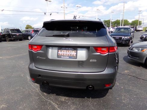 Used 2018 Jaguar F-PACE Premium AWD/4WD image 57
