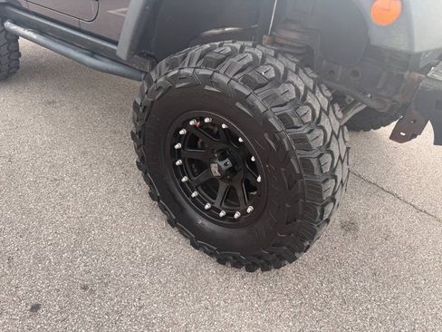 Used 2014 Jeep Wrangler Sport AWD/4WD image 25