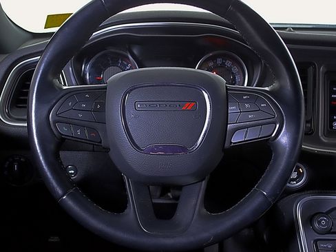 Used 2019 Dodge Challenger SXT image 23