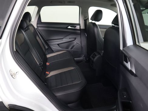 Used 2022 Volkswagen Taos SEL w/ Panoramic Sunroof Package image 23