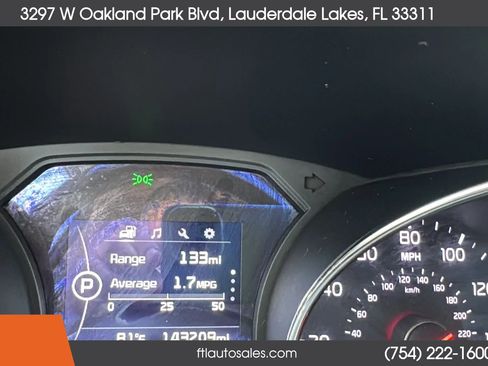 Used 2017 Kia Sedona LX w/ LX Essentials Premium Package FWD image 47