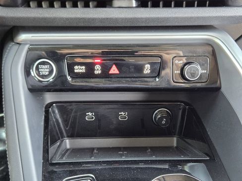 Certified 2025 Audi Q5 Premium image 24