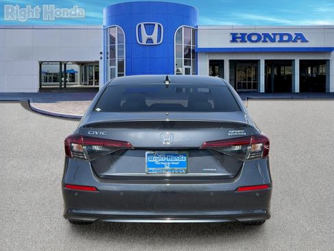 Certified 2025 Honda Civic Sport Touring image 8