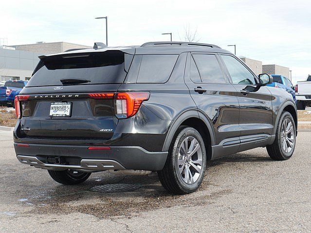 New 2026 Ford Explorer Active w/ Active Comfort Package AWD/4WD image 5