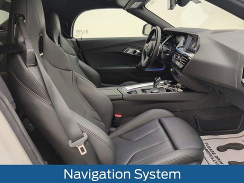 Used 2025 BMW Z4 sDrive30i image 17