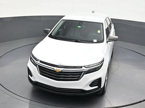 Used 2022 Chevrolet Equinox LS FWD image 22