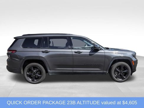 Used 2023 Jeep Grand Cherokee L Laredo AWD/4WD image 5
