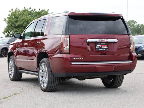 Used 2017 GMC Yukon Denali w/ Open Road Package AWD/4WD image 11