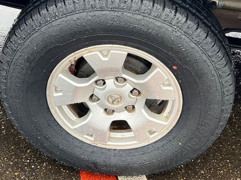 Used 2012 Toyota Tacoma 4x4 Double Cab w/ TRD Off-Road Pkg image 14