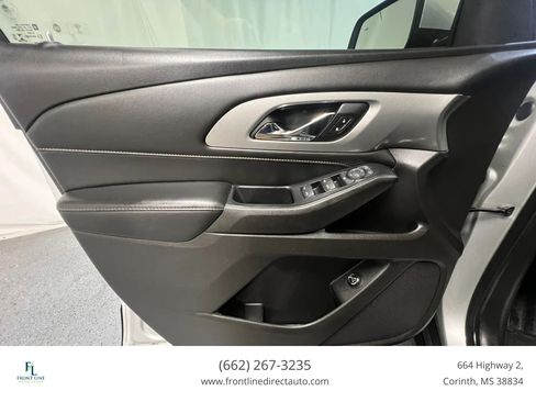 Used 2021 Chevrolet Traverse LT FWD image 11