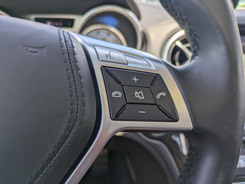 Used 2015 Mercedes-Benz SL 400 image 24