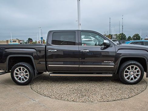 Used 2016 GMC Sierra 1500 Denali w/ Enhanced Driver Alert Package image 6