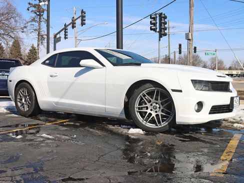 Used 2011 Chevrolet Camaro SS w/ RS Package image 2