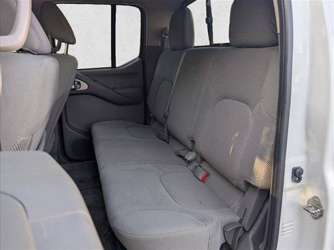 Used 2016 Nissan Frontier SV RWD image 17
