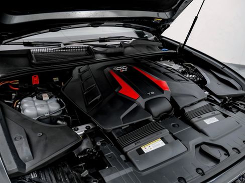 Used 2022 Audi RS Q8 image 72