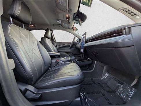 Used 2023 Ford Mustang Mach-E Select image 21