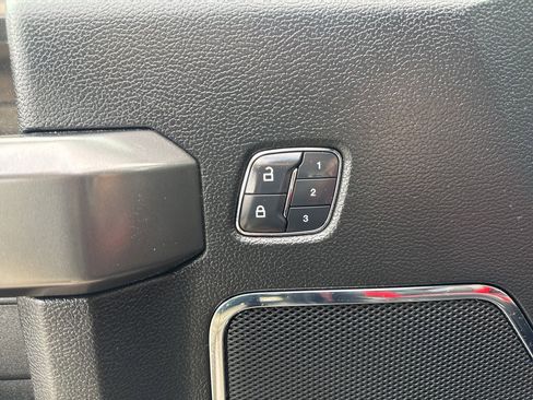 Used 2018 Ford F150 Lariat image 36