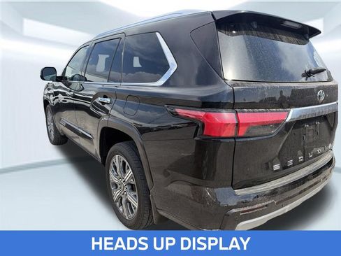 Used 2025 Toyota Sequoia Capstone AWD/4WD image 11