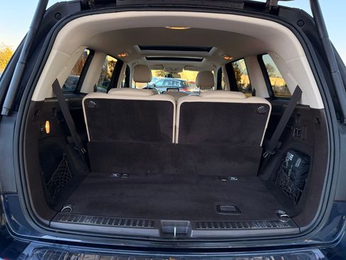 Used 2018 Mercedes-Benz GLS 450 4MATIC w/ Premium Package image 47