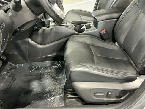 Used 2018 Nissan Rogue SL w/ Premium Package image 11