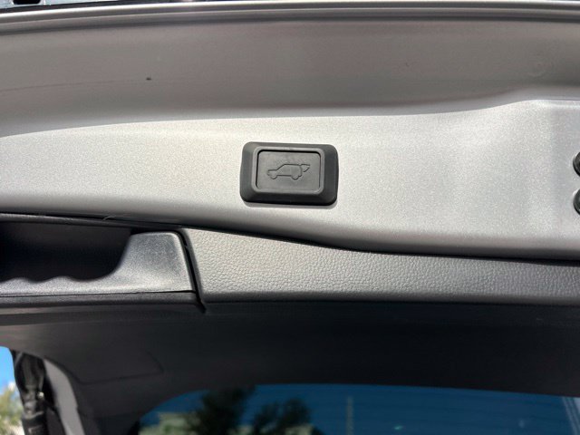 Used 2024 Toyota RAV4 XSE AWD/4WD image 12