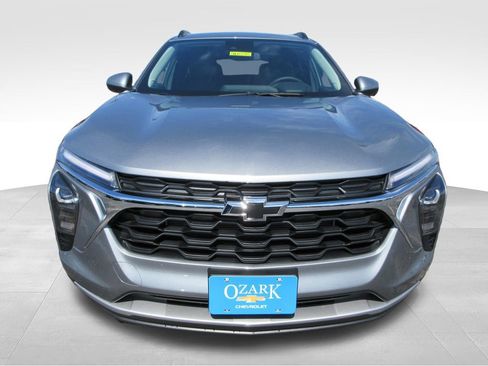 New 2026 Chevrolet Trax LT image 8