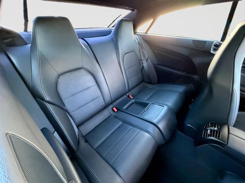 Used 2015 Mercedes-Benz E 400 4MATIC Coupe image 16